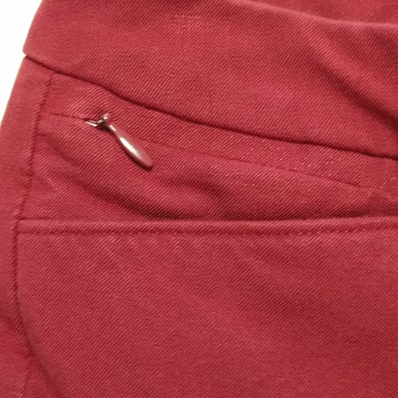 WHBM The Slim Skinny Capri Colored Jeans - Picture 3 of 6